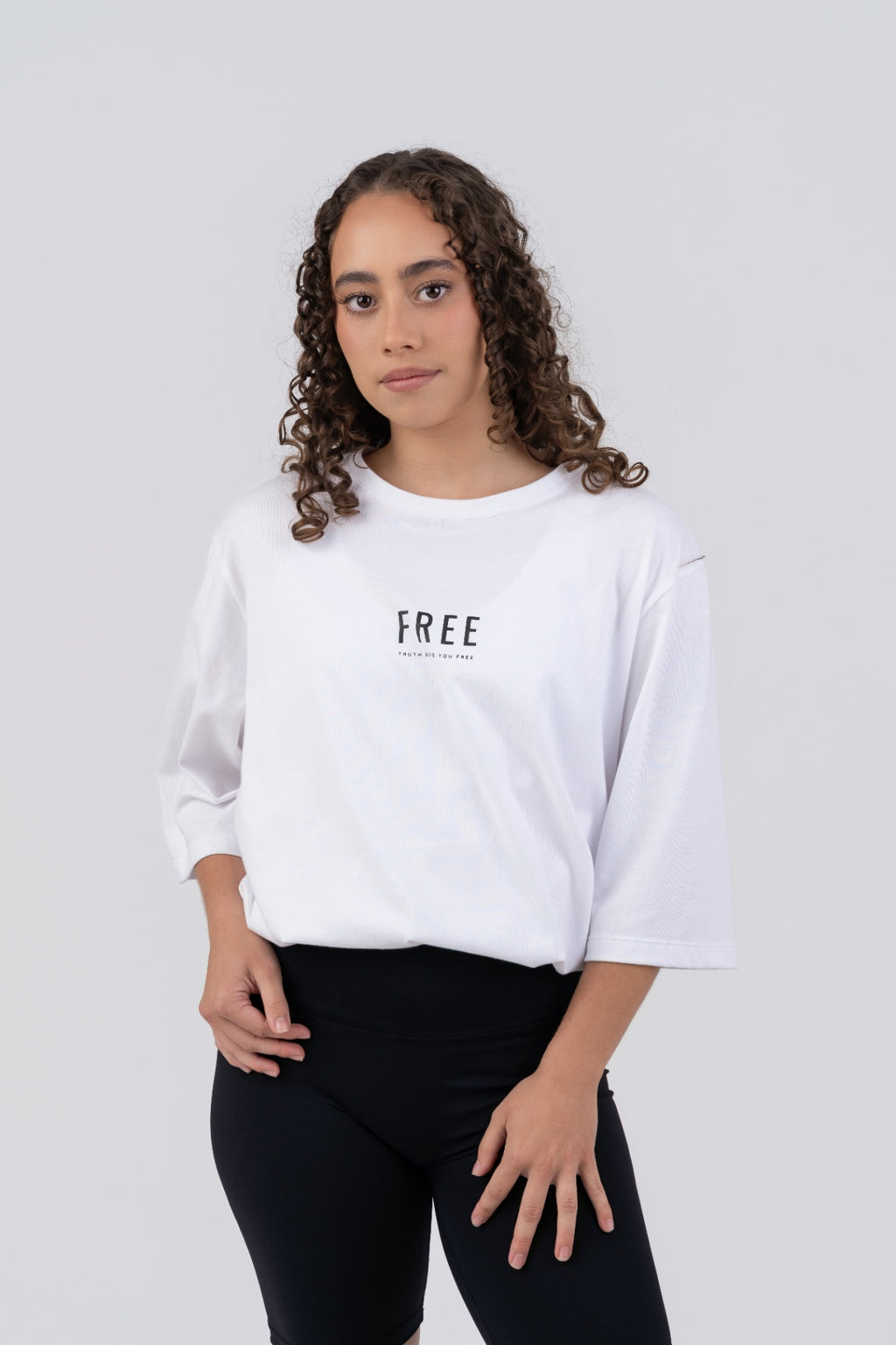 FREE Oversized Tee White - close front