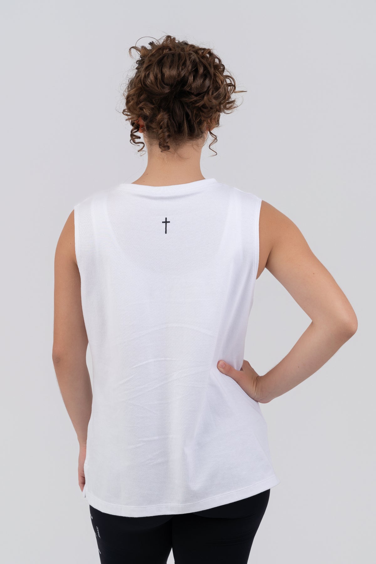 FREE Muscle Tee White - back cross detail
