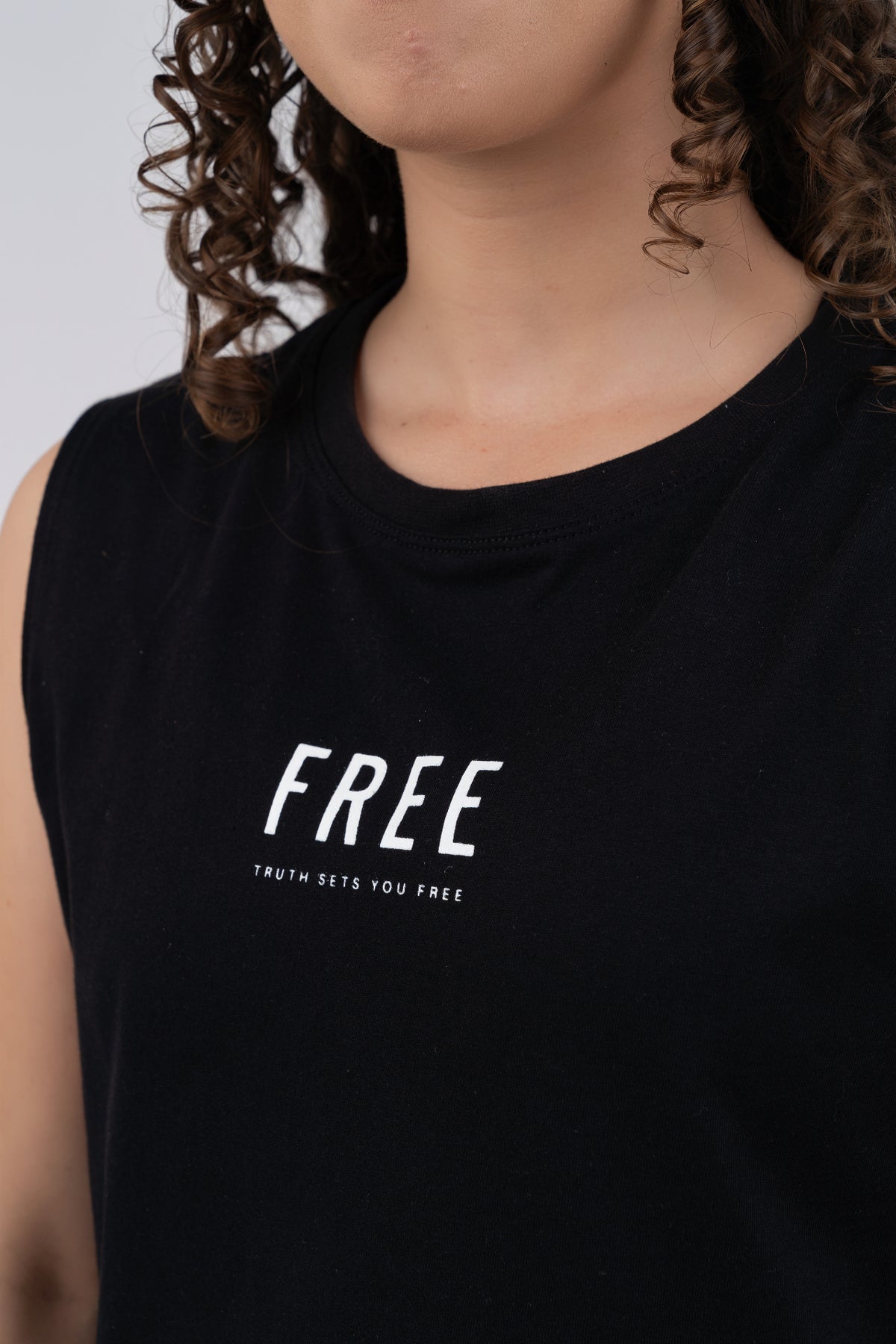 FREE Muscle Tee Black - FREE chest print detail